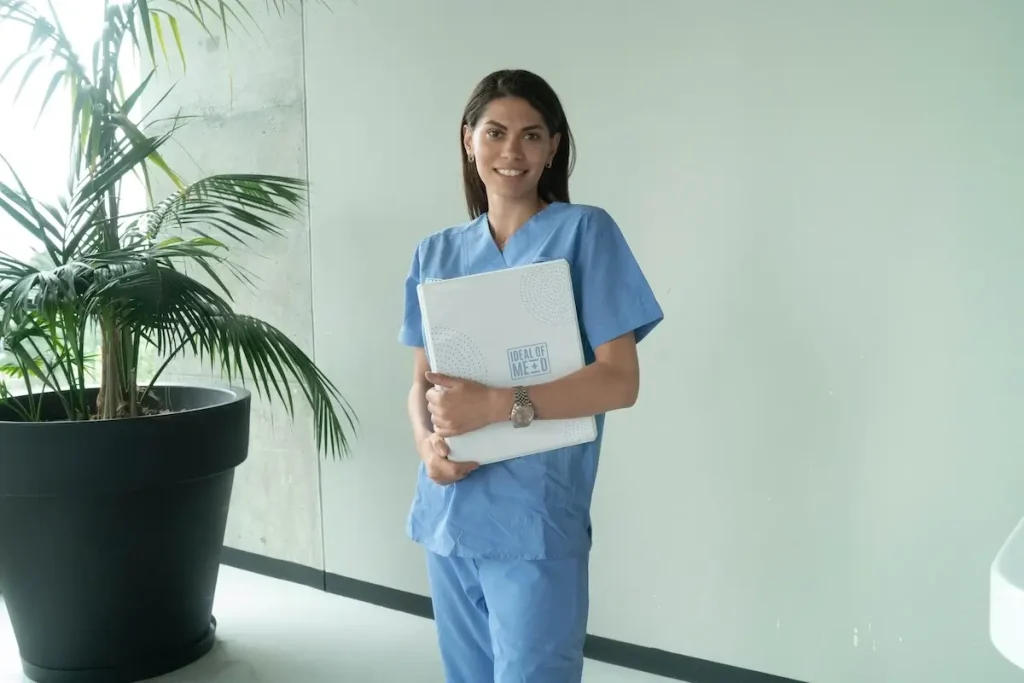 Melike at Istanbul office for a hair transplant in Turkey